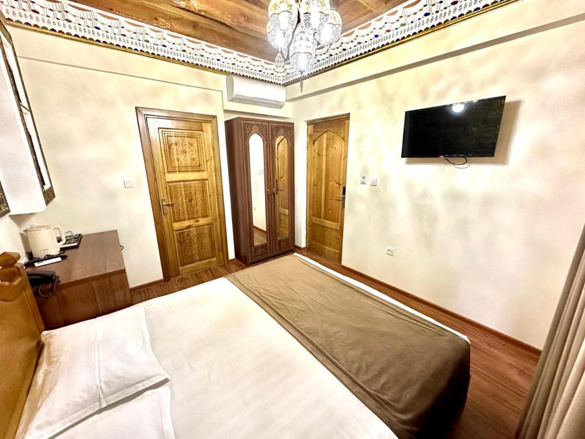Antique Hotel Imran Бухара Екстериор снимка