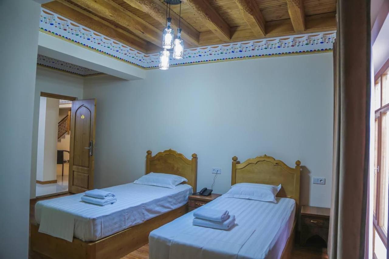 Antique Hotel Imran Бухара Екстериор снимка
